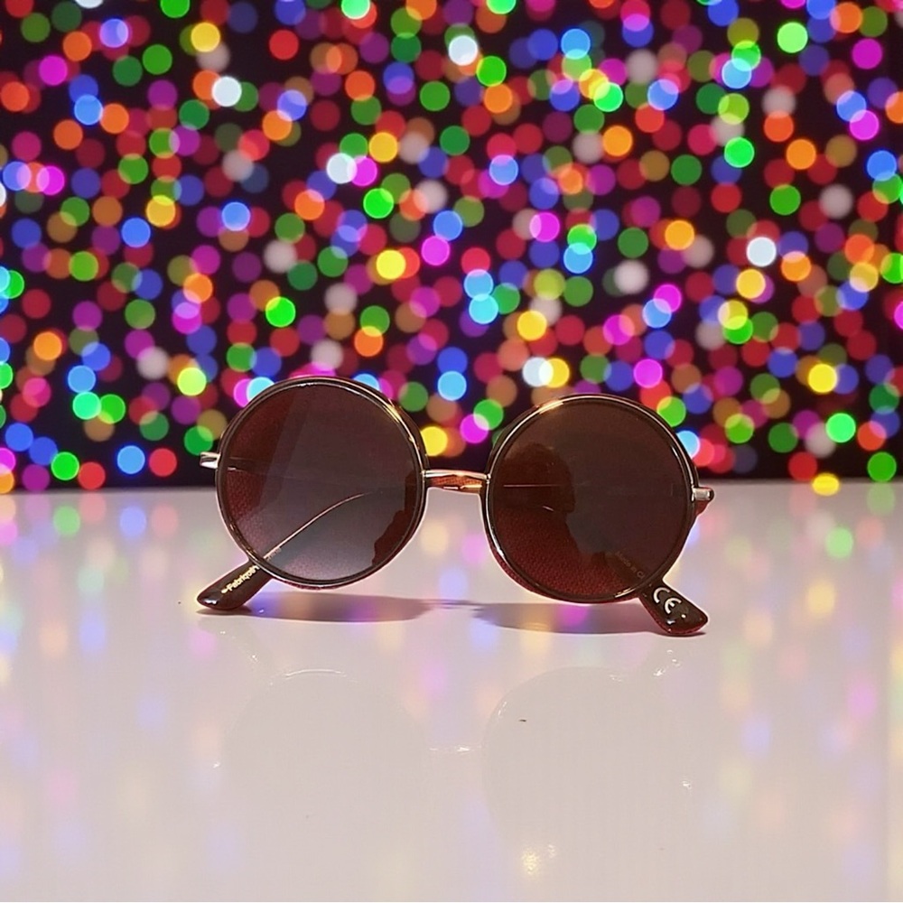 NWT Summer & Rose Evelyn Round Sunglasses